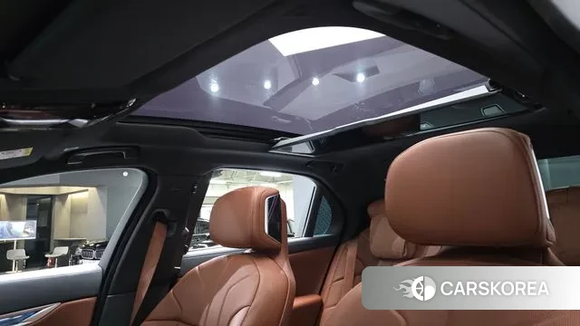 BMW 7 Series (G70) id 3419999 из Кореи 7