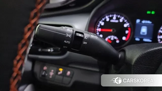 Kia Stonic id 3368616 из Кореи 7