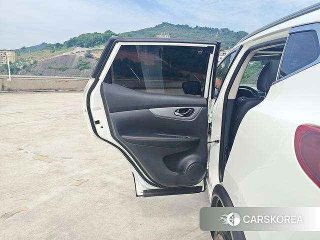 Nissan Qashqai id 4301602 из Китая 7