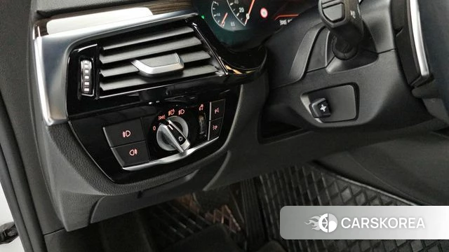 BMW 6 Series GT (G32) id 3942615 из Кореи 7