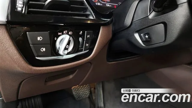 BMW 5 Series (G30) id 2435756 из Кореи 7