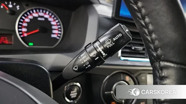 Ssangyong The New Korando Sports id 3599198 из Кореи 7