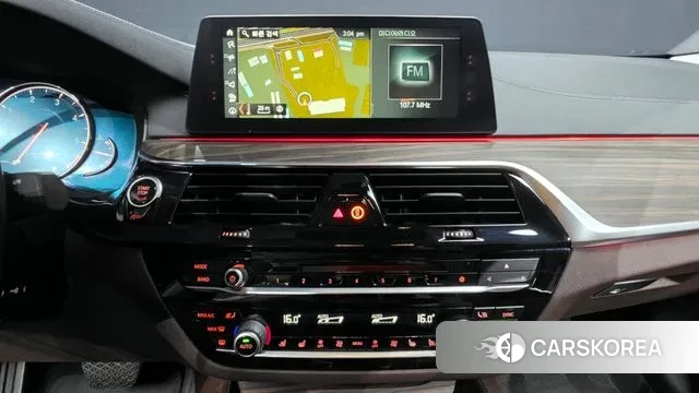 BMW 5 Series (G30) id 3055669 из Кореи 7