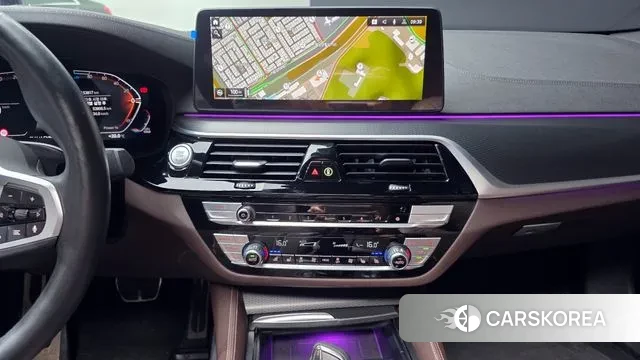 BMW 5 Series (G30) id 3058195 из Кореи 7