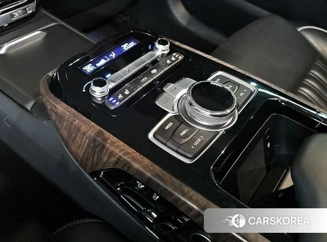 Genesis G90 id 4600096 из Кореи 7