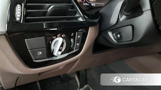 BMW 5 Series (G30) id 3843739 из Кореи 7