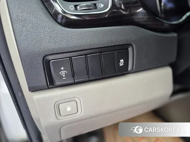 Kia The New Carnival id 3718617 из Кореи 7