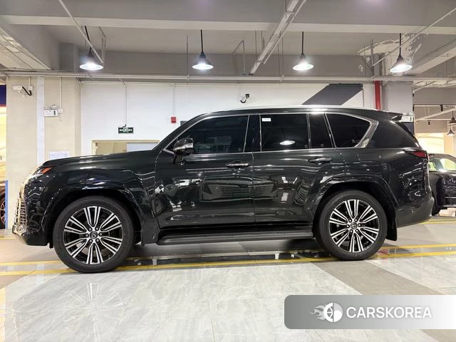 Lexus LX id 4182696 из Китая 7