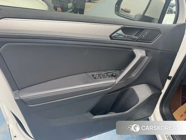 Volkswagen Tiguan L id 3890136 из Китая 7