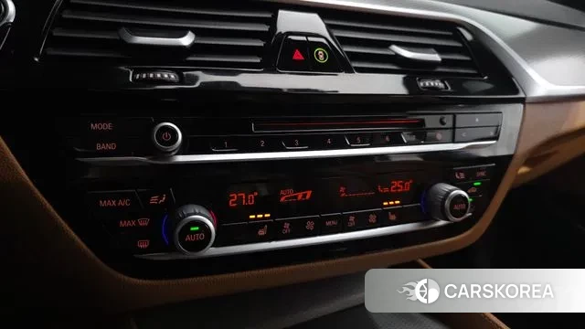 BMW 5 Series (G30) id 3470074 из Кореи 7