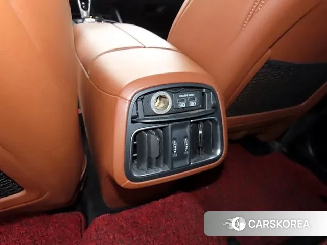 Maserati Levante id 3593385 из Кореи 7