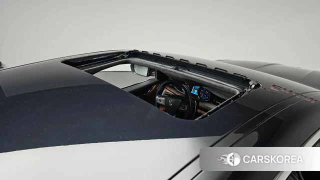 Maserati Quattroporte id 4698005 из Кореи 7