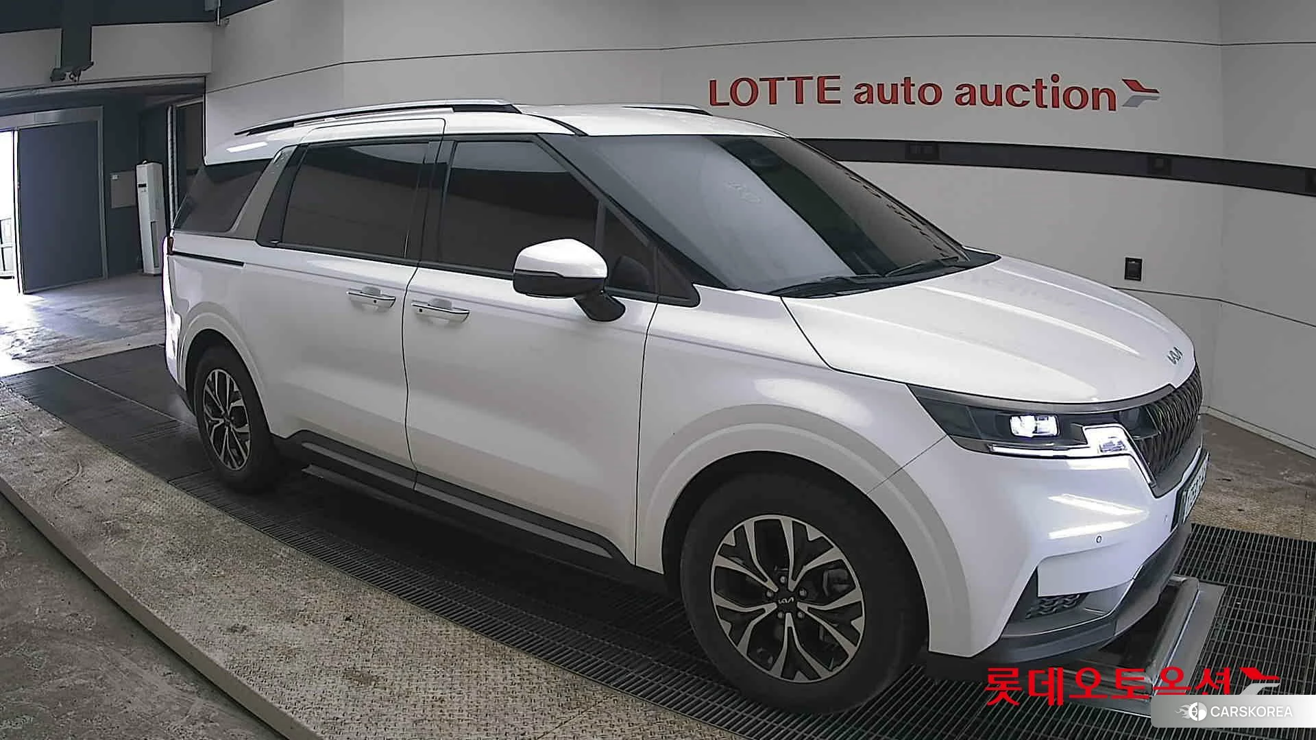 Kia Carnival id 3882126 из Кореи 7