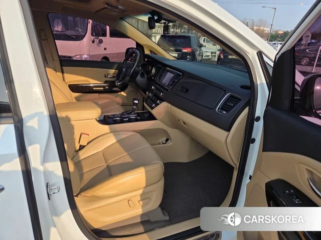 Kia The New Carnival id 3853398 из Кореи 7