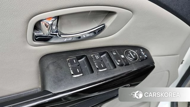 Kia The New Carnival id 3937142 из Кореи 7