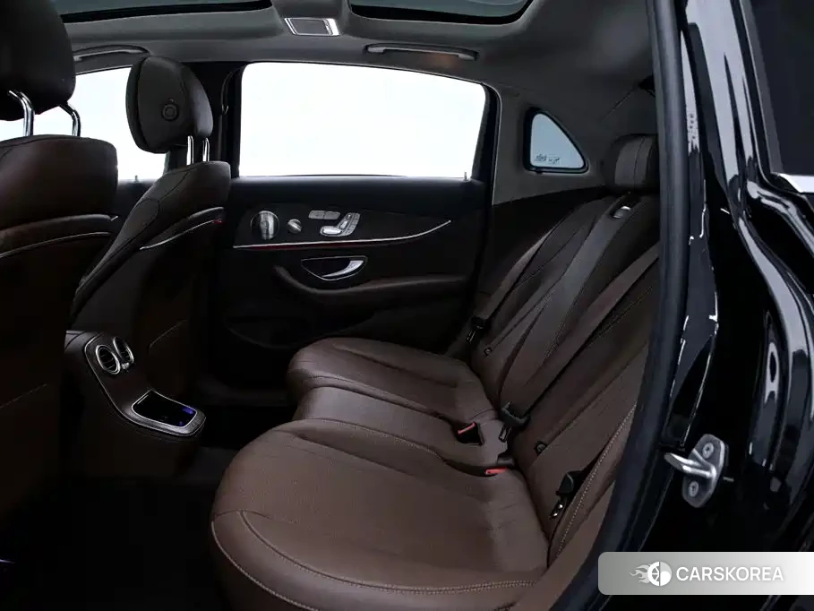Mercedes-Benz E-Class id 4669484 из Китая 7