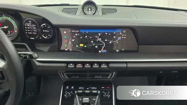 Porsche 911(992) id 3700885 из Кореи 7