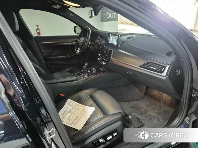 BMW 5 Series (G30) id 4363547 из Кореи 7