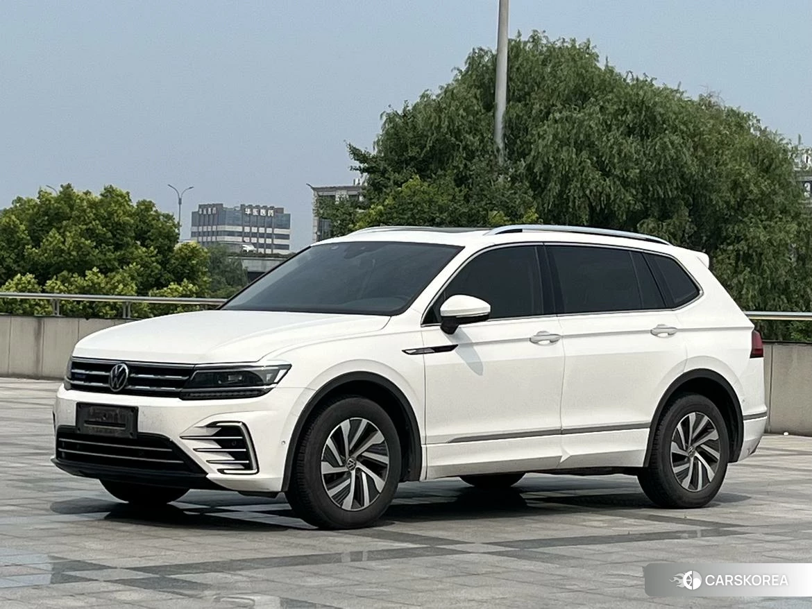 Volkswagen Tiguan L PHEV id 4513482 из Китая 7