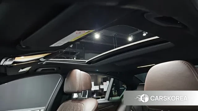 BMW 5 Series (G30) id 3709485 из Кореи 7