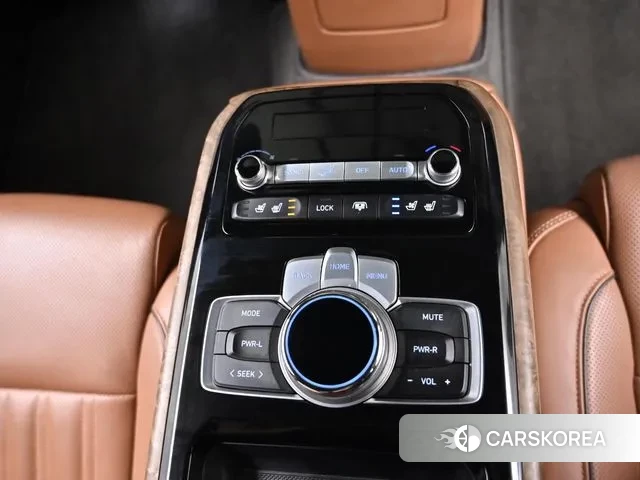 Genesis G90 id 3651298 из Кореи 7
