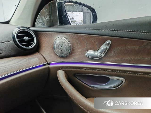 Mercedes-Benz E-class id 4392383 из Китая 7