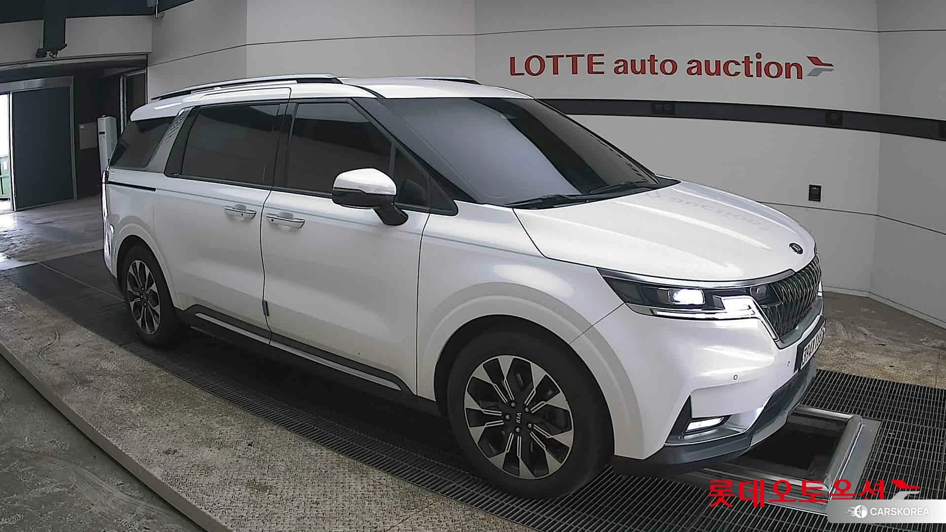 Kia Carnival id 3869406 из Кореи 7