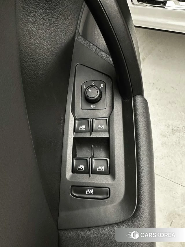 Volkswagen Tuyue id 4353632 из Китая 7