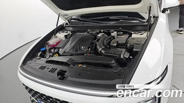 Hyundai Grandeur (GN7) id 2679800 из Кореи 7