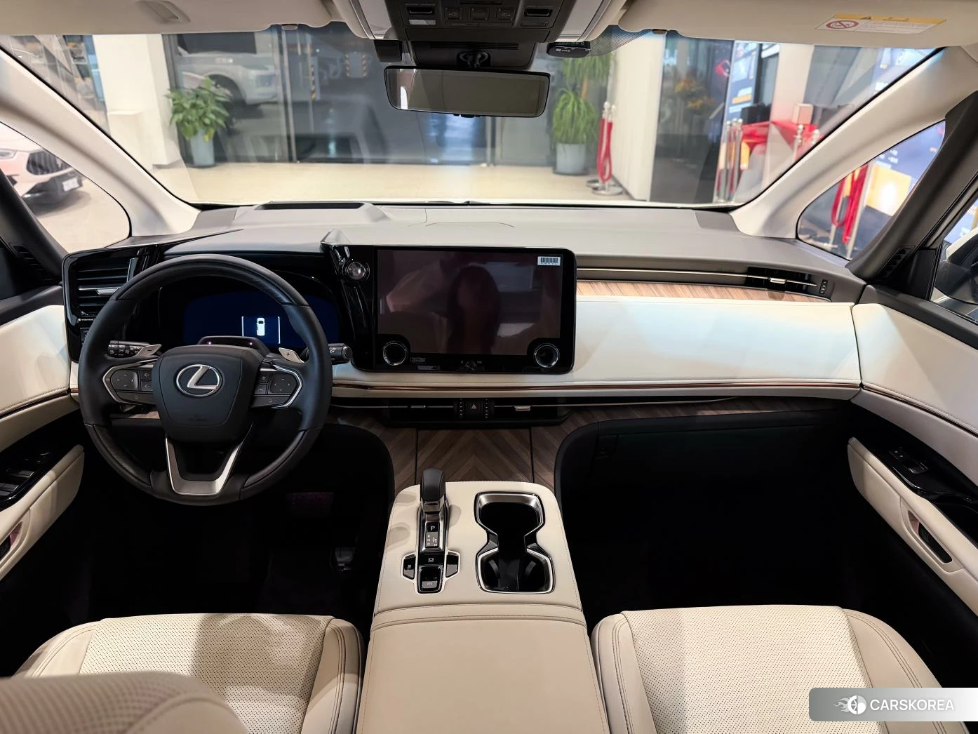 Lexus LM id 4461923 из Китая 7