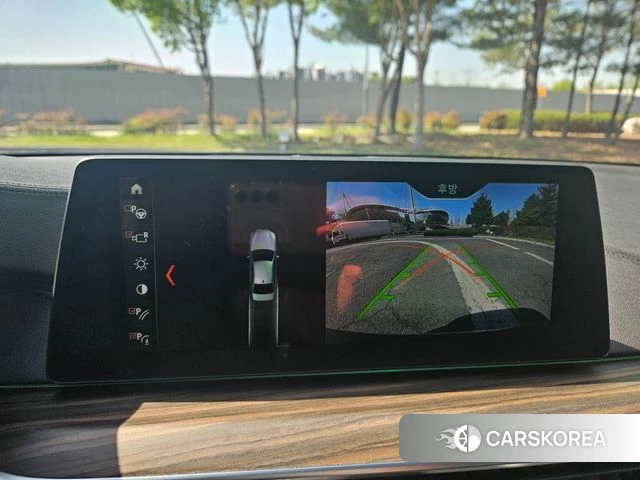 BMW 5 Series (G30) id 3955680 из Кореи 7