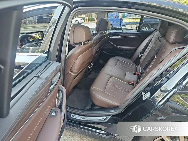 BMW 5 Series (G30) id 4675506 из Кореи 7
