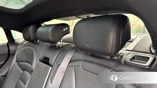 Porsche Taycan id 3621468 из Кореи 7