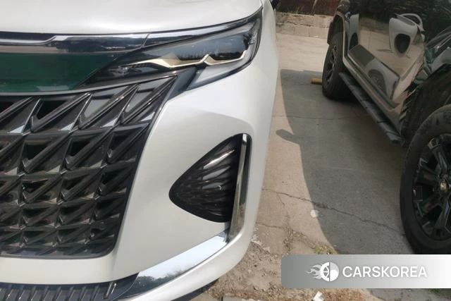 Toyota Grevia id 4314112 из Китая 7