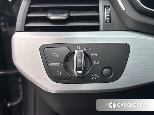 Audi A4L id 4277382 из Китая 7