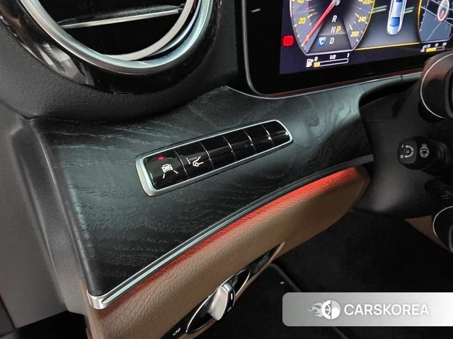 Mercedes-Benz E-Class W213 id 4188594 из Кореи 7