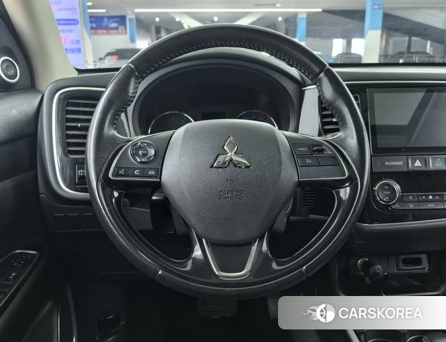 Mitsubishi  Outlander id 4217413 из Китая 7