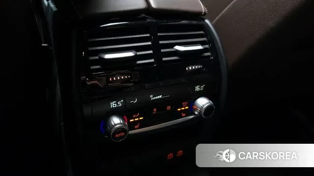 BMW 5 Series (G30) id 3348403 из Кореи 7