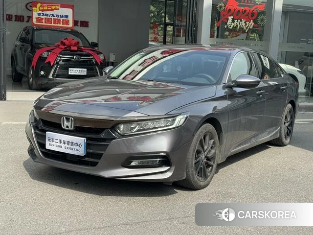 Honda Accord id 4301818 из Китая 7