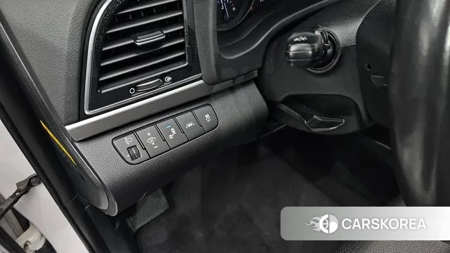 Hyundai Avante AD id 3034342 из Кореи 7