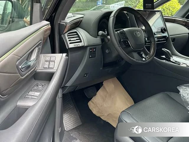 Toyota Elfa id 4258382 из Китая 7