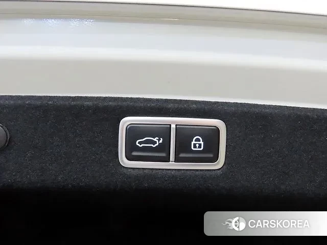 Hyundai Grandeur (GN7) id 3316945 из Кореи 7