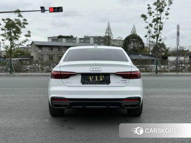 Audi A4L id 4261624 из Китая 7