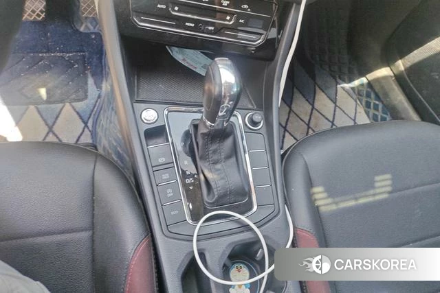 Volkswagen Bora id 4291502 из Китая 7