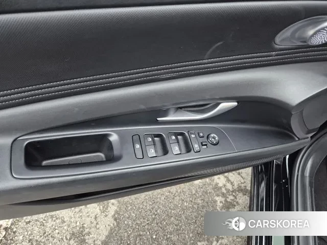 Hyundai Avante (CN7) id 3512809 из Кореи 7