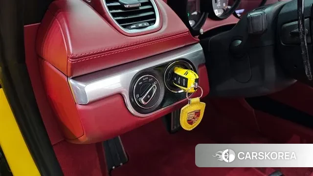 Porsche 718 Boxster id 3588624 из Кореи 7