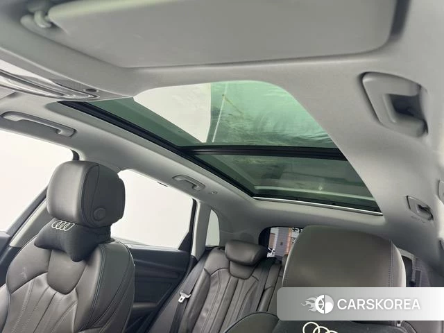 Audi Q5L id 4257087 из Китая 7