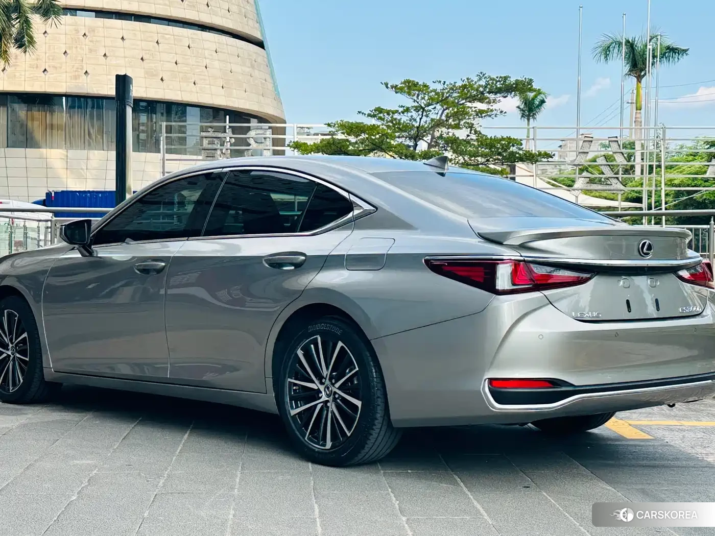 Lexus ES id 4686058 из Китая 8
