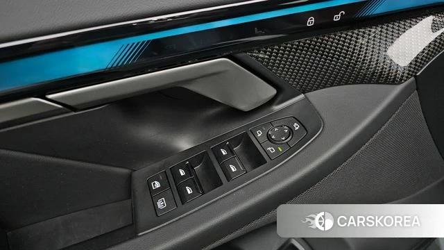 BMW 5 Series (G60) id 4834289 из Кореи 7