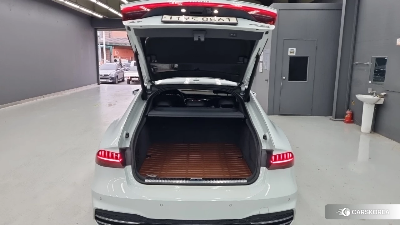 Audi A7 (4K) id 4881705 из Кореи 7